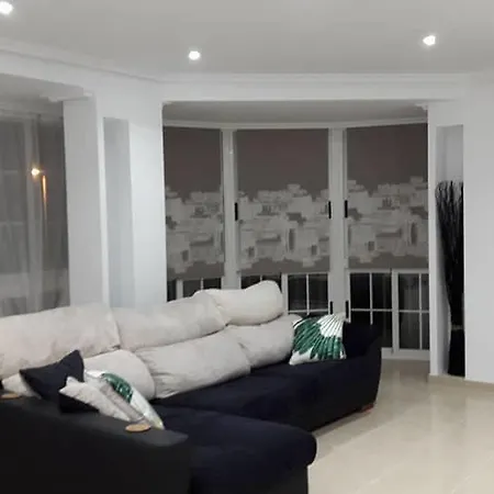El Palmeral Apartment *